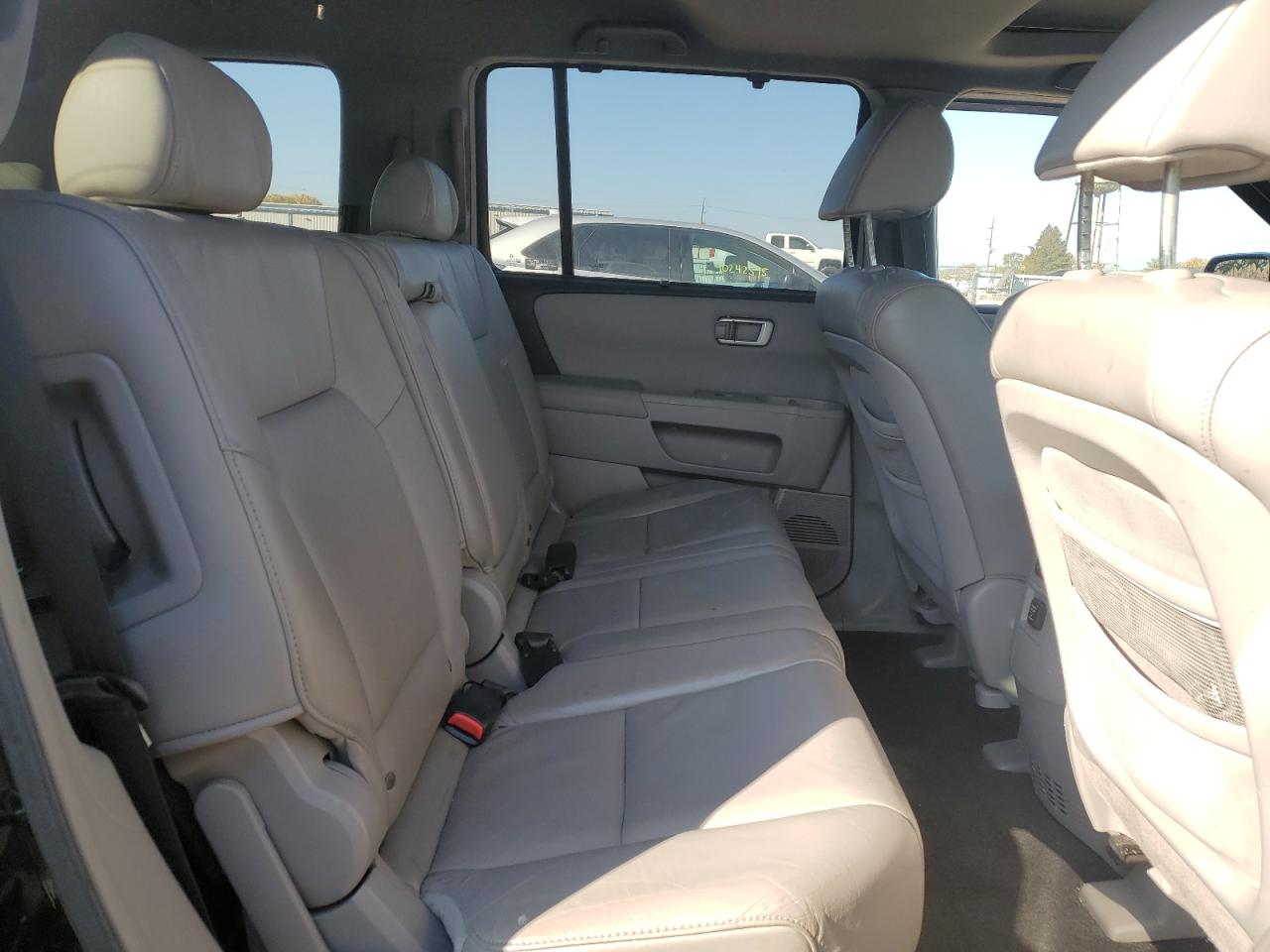 Honda Pilot Touring Image 2