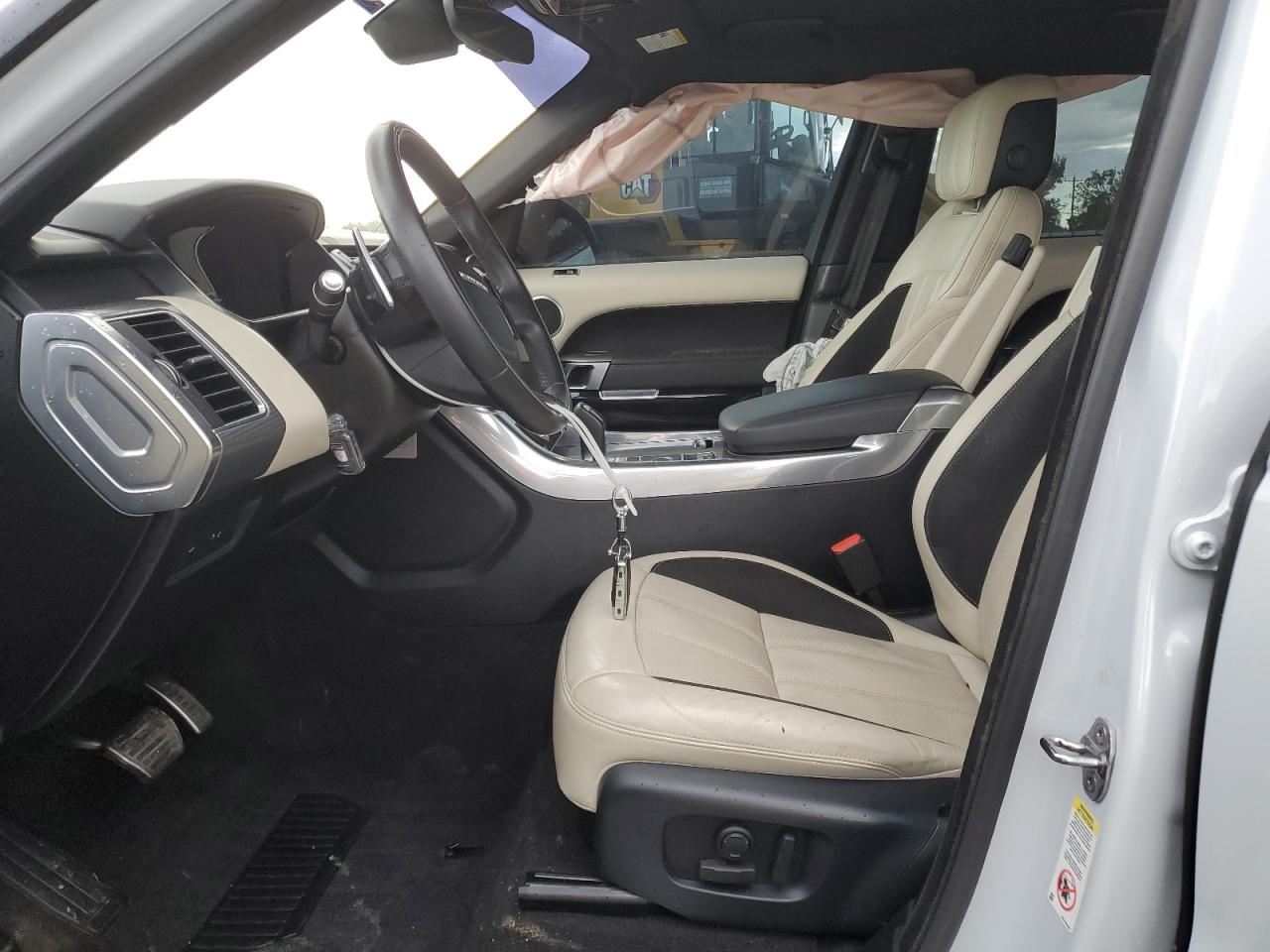 Land Rover Range Rover Supercharged Dynamic Image 6