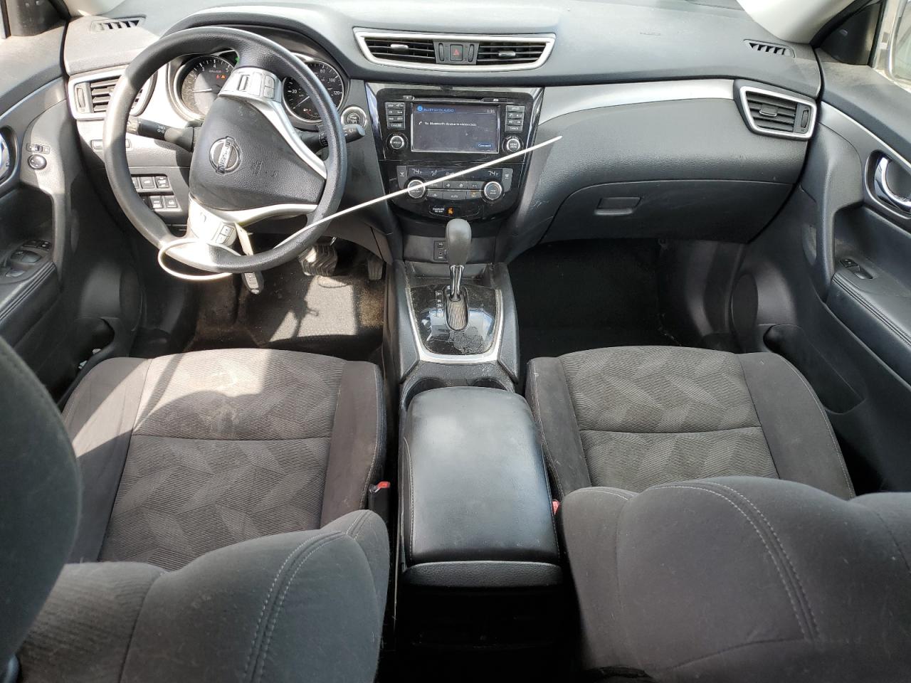 Nissan Rogue S Image 8