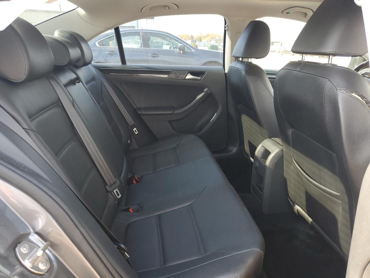 Volkswagen Jetta Sel Image 6