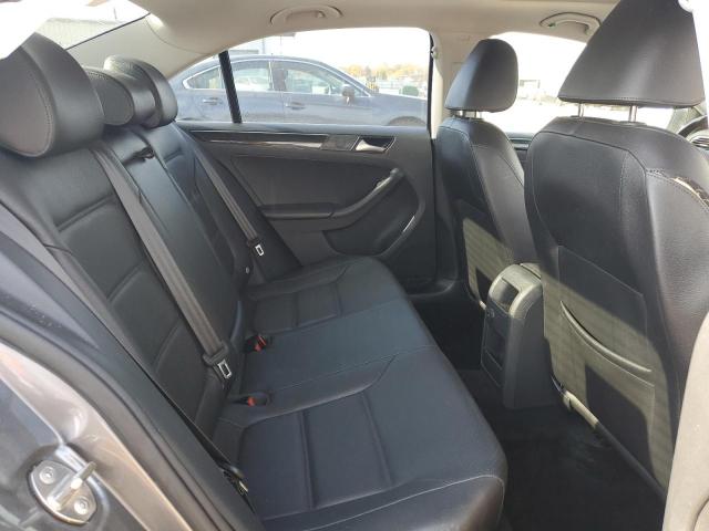 Volkswagen Jetta Sel Image 6