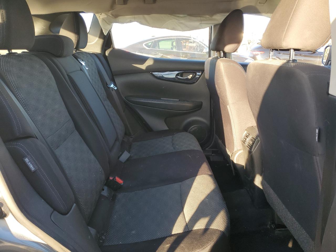 Nissan Rogue S Image 5