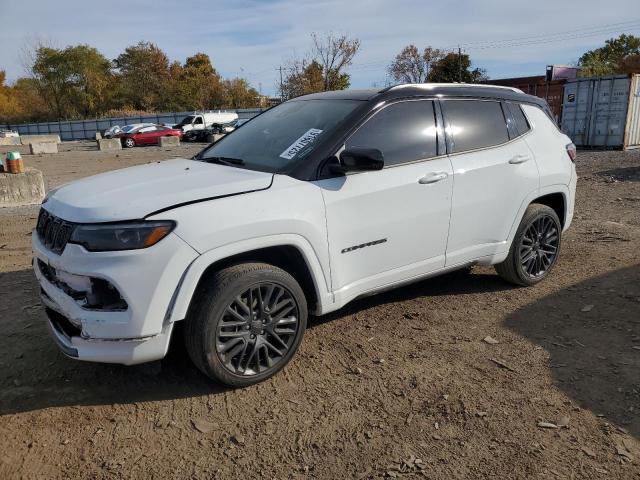  Salvage Jeep Compass