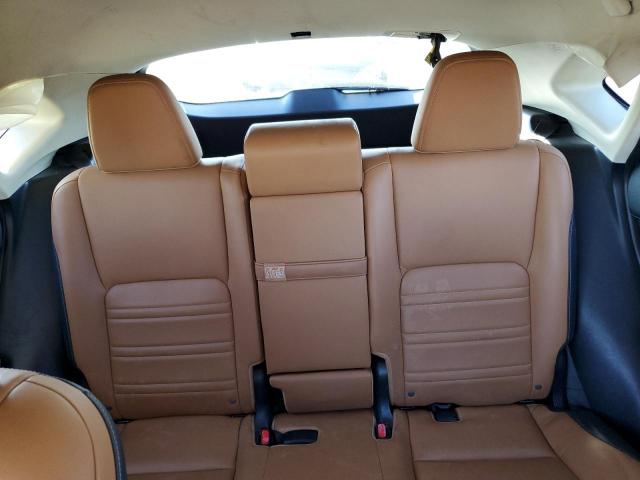 Lexus NX 300 Base Image 13