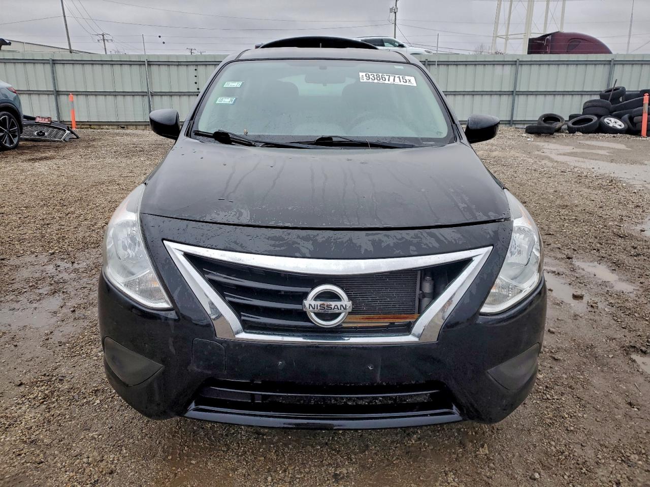 Nissan Versa S Image 5