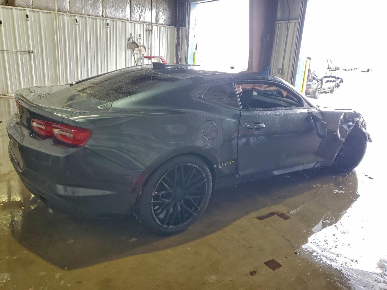 Chevrolet Camaro Ls Image 3