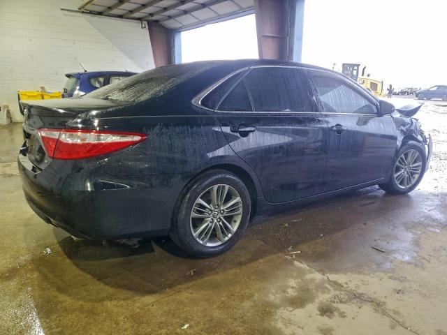 Toyota Camry Le Image 4