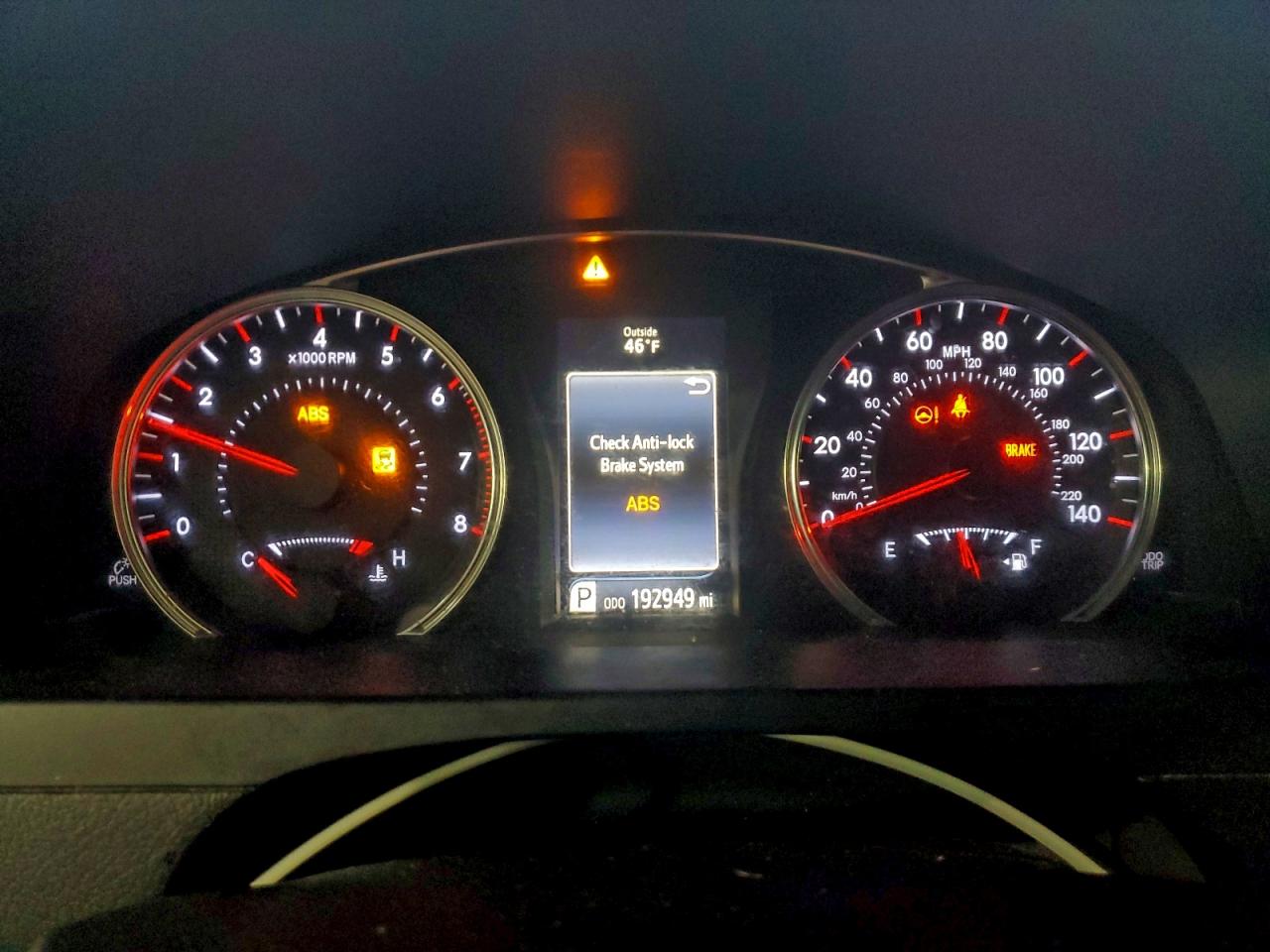 Toyota Camry Le Image 2