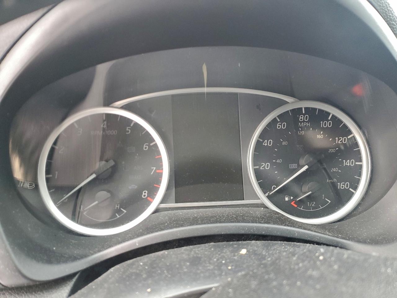 Nissan Sentra S Image 8