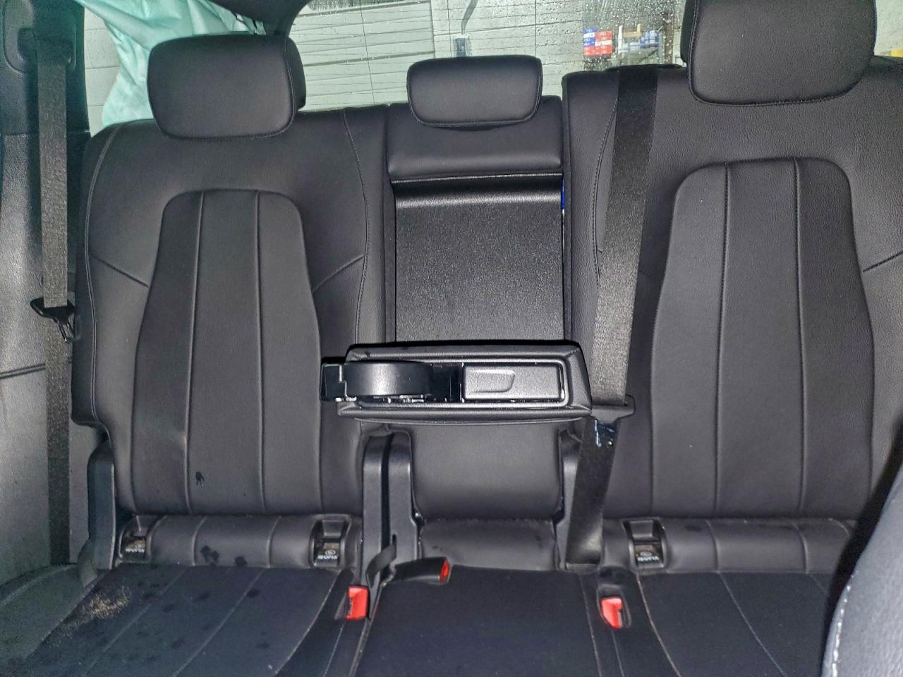 Mercedes-Benz GLB 250 4matic Image 7