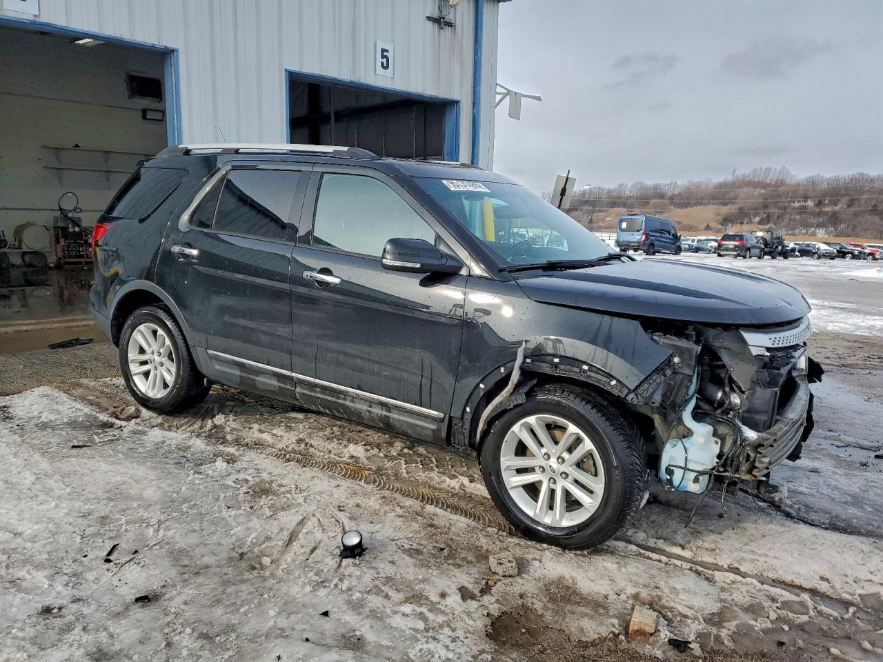 Ford Explorer Xlt Image 5