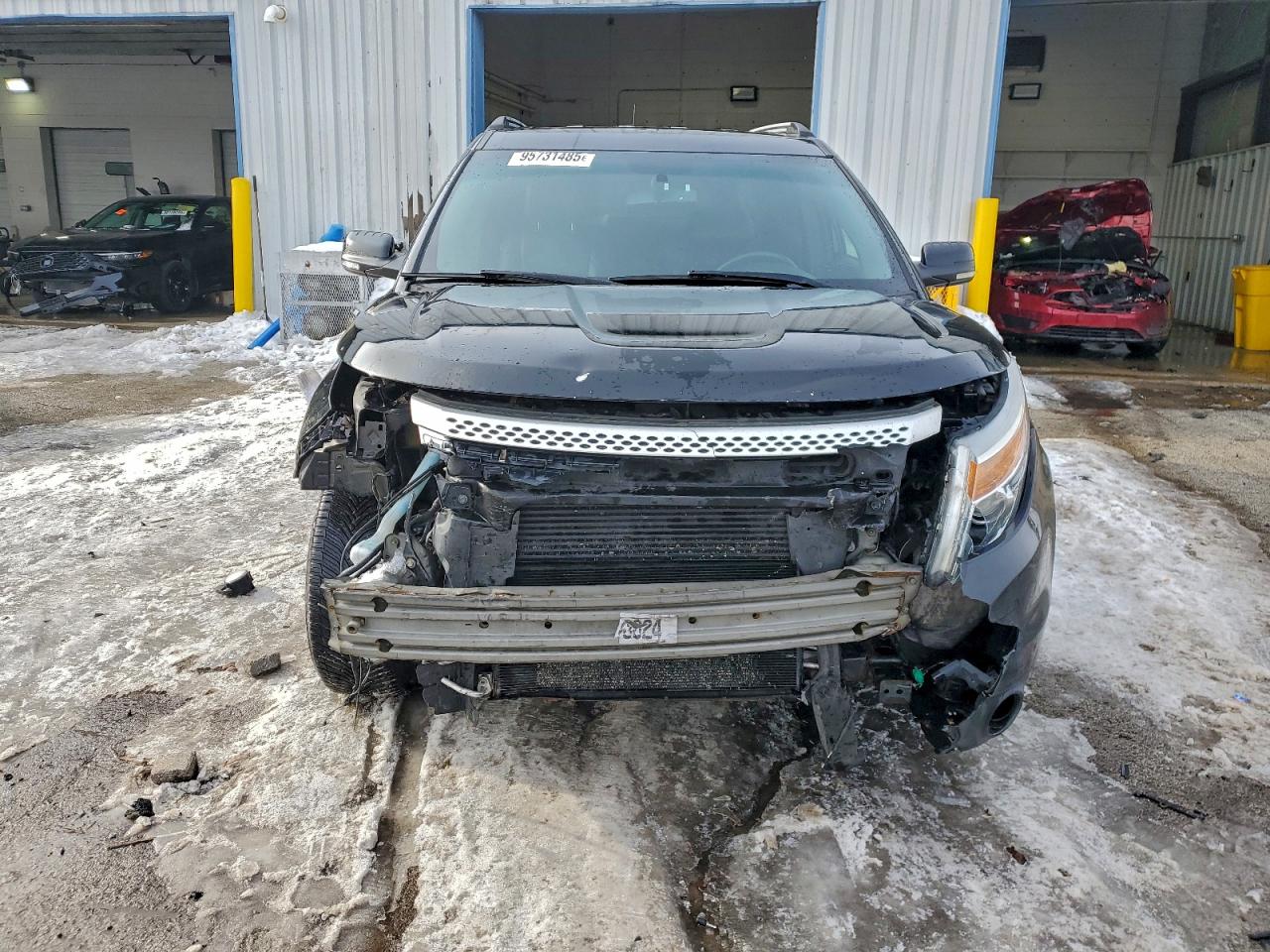 Ford Explorer Xlt Image 2