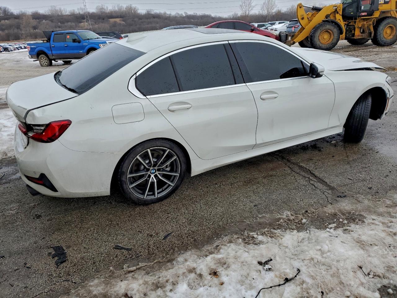 BMW 3 Series Image 7