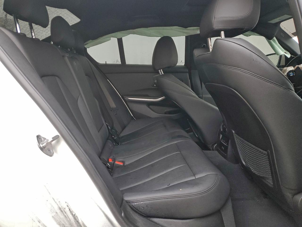 BMW 3 Series Image 9