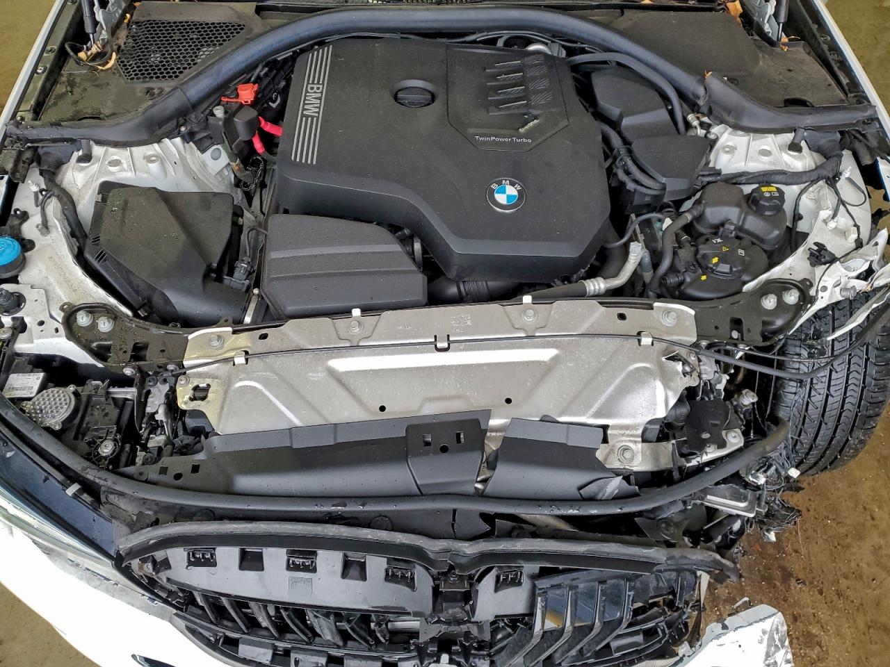 BMW 3 Series Image 10