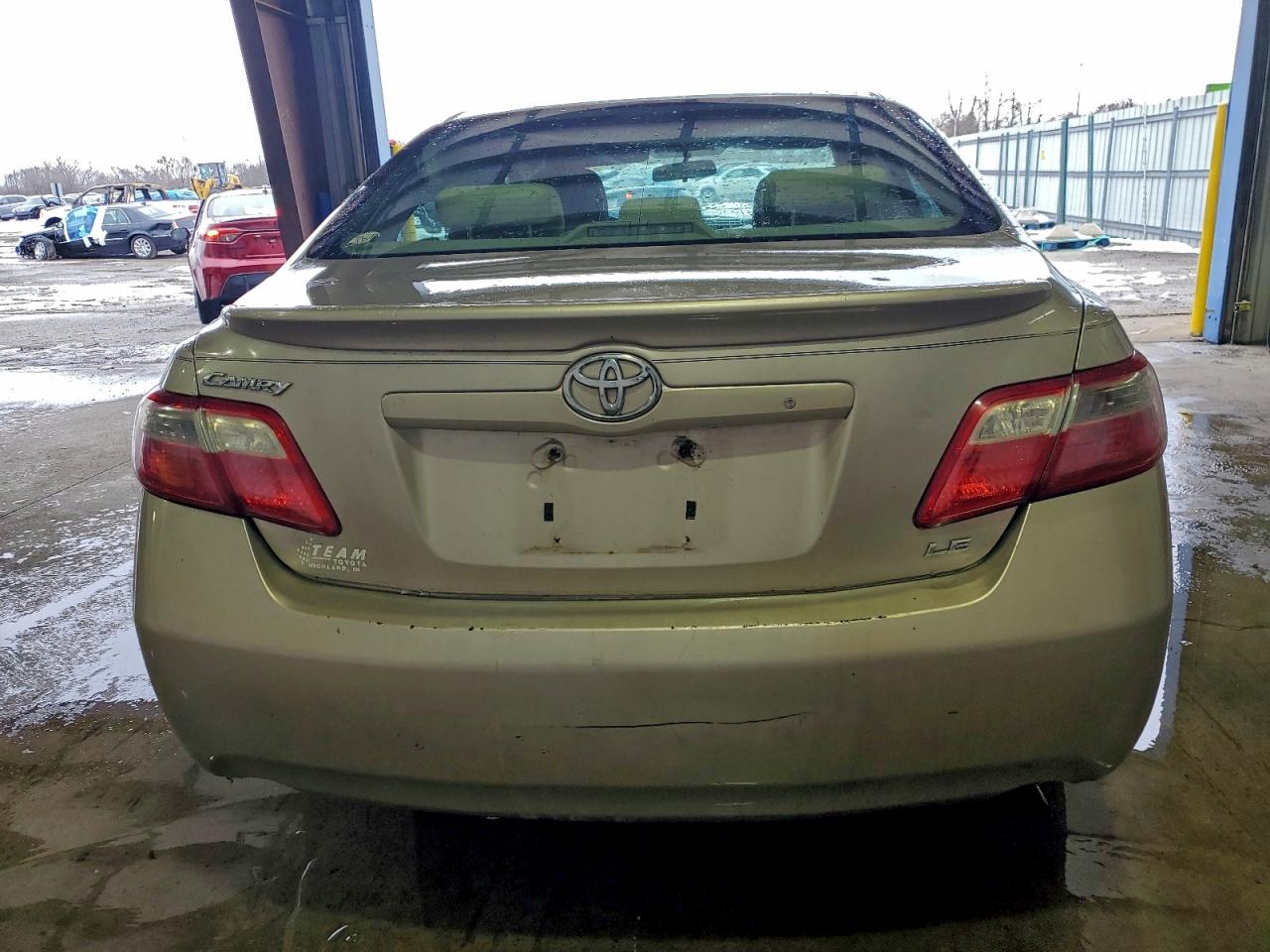 Toyota Camry Ce Image 11