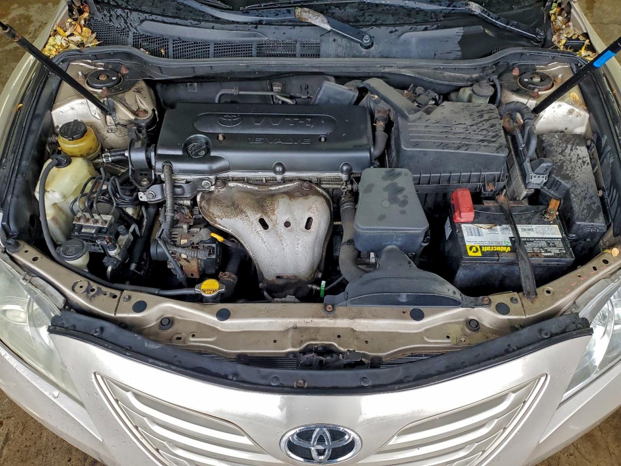 Toyota Camry Ce Image 3