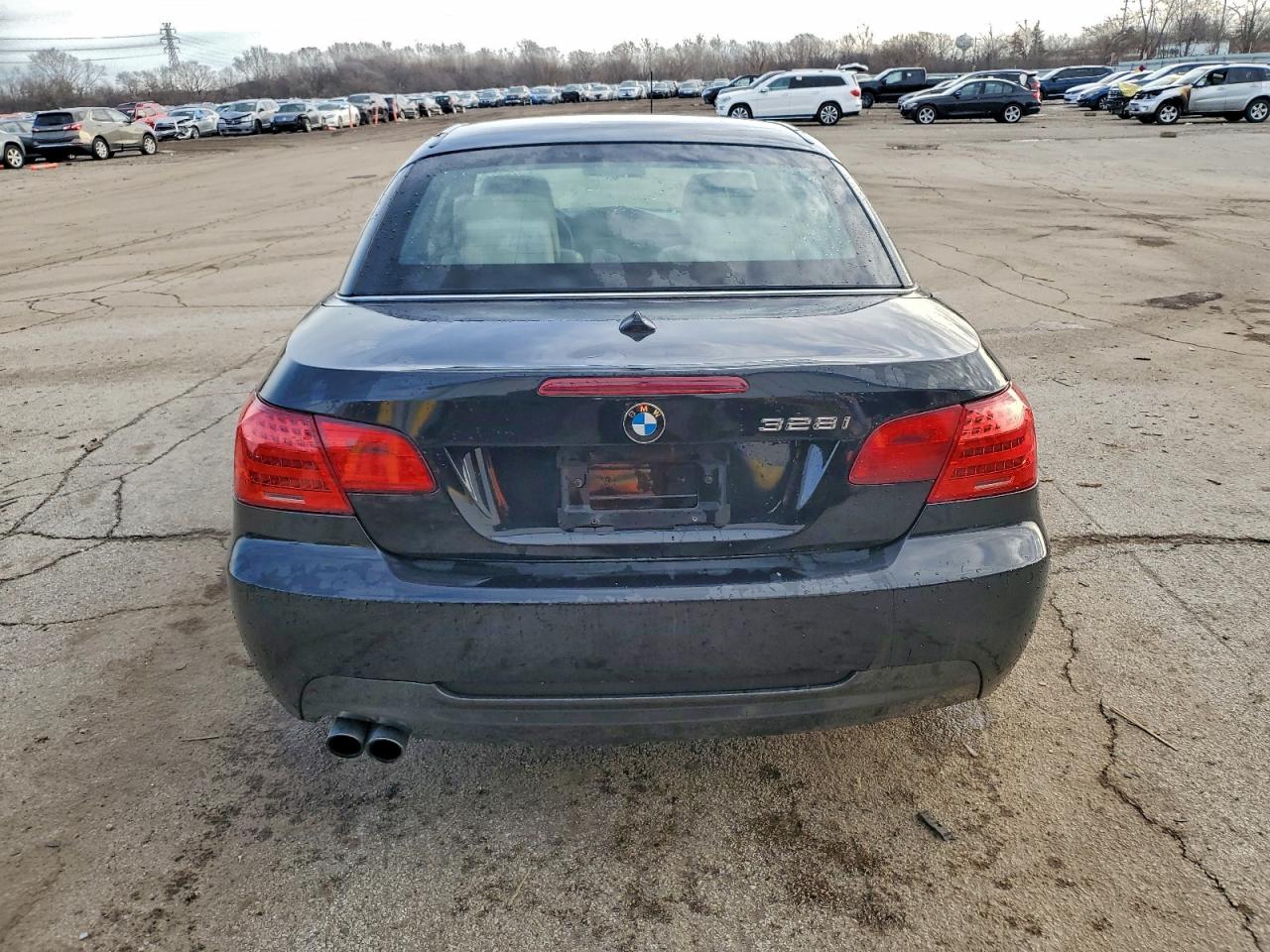 BMW 3 Series I Image 6