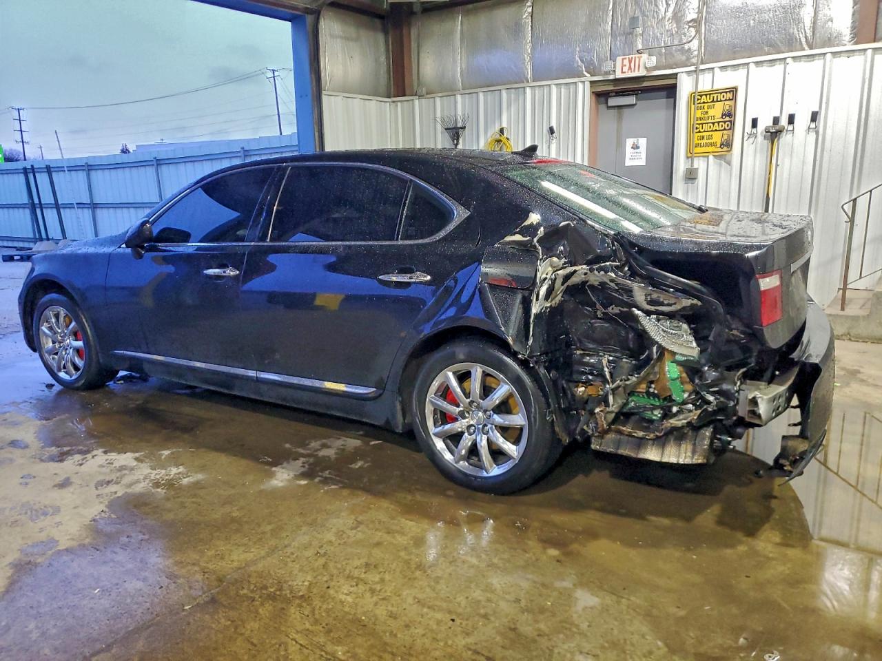 Lexus LS 460l Image 2