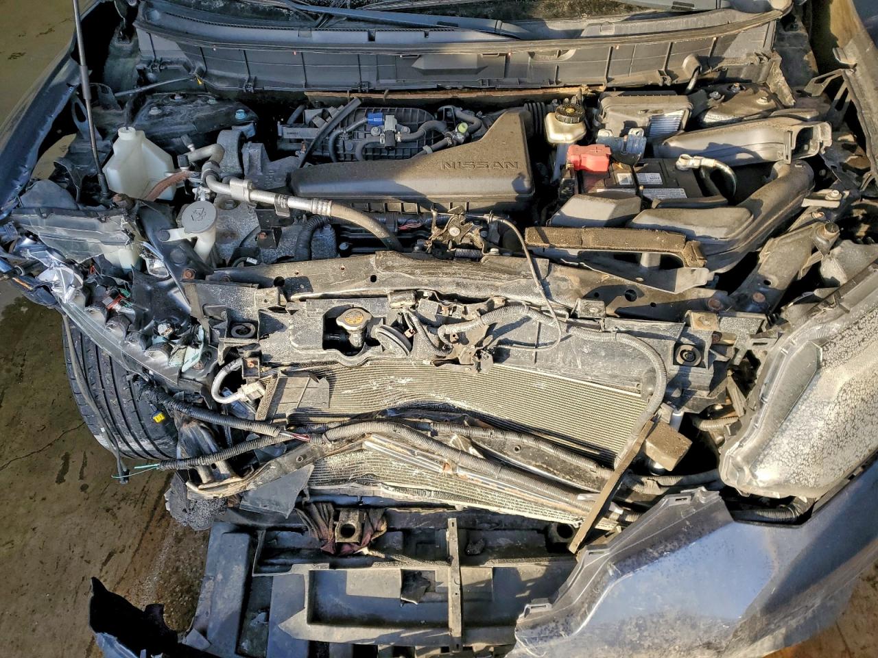 Nissan Rogue S Image 5