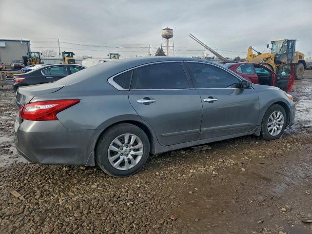 Nissan Altima 2.5 Image 3