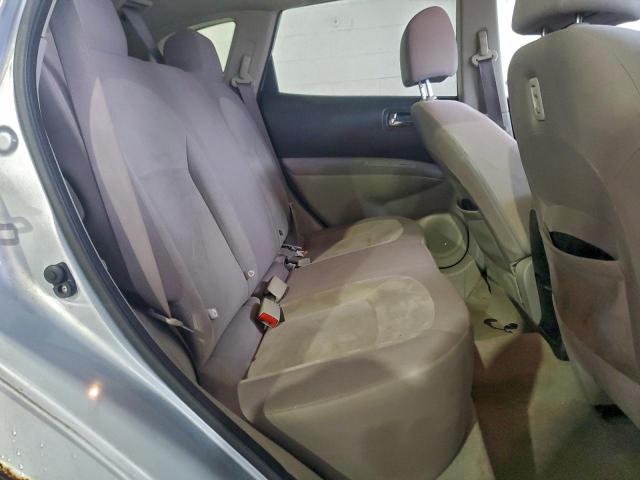 Nissan Rogue S Image 4