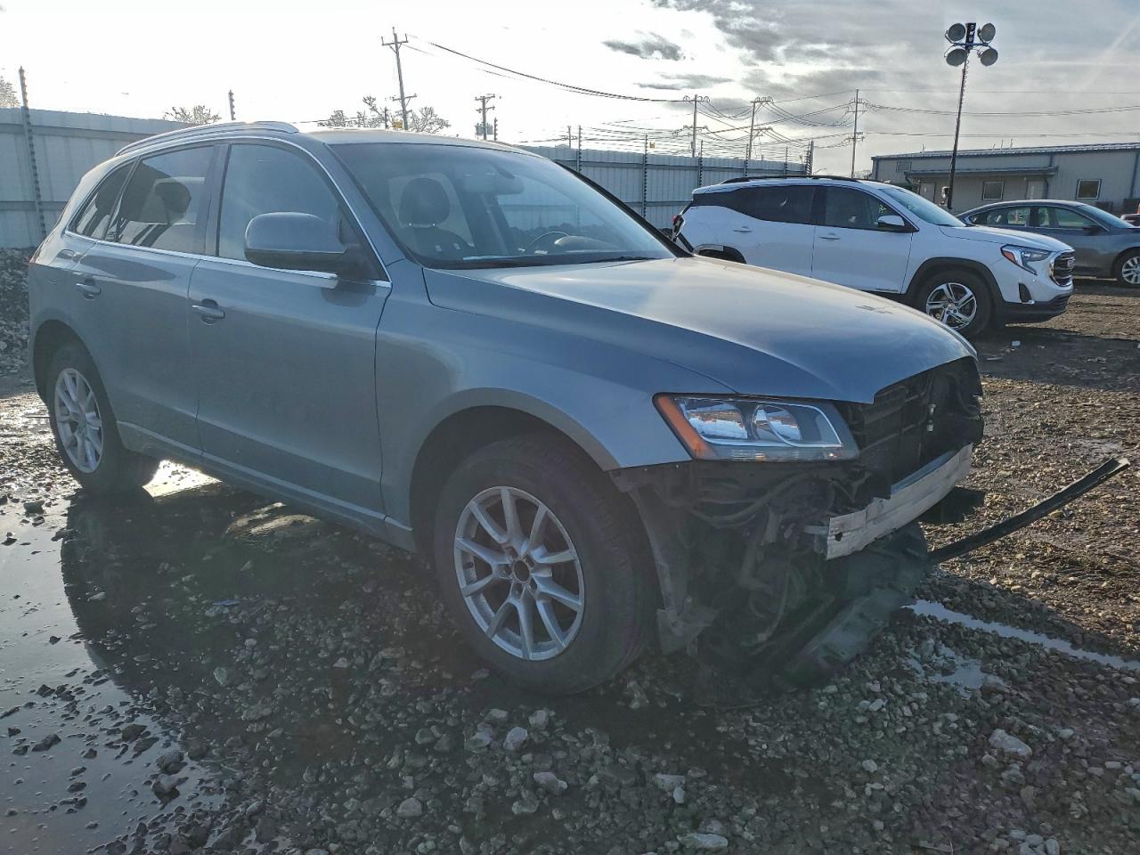 Audi Q5 Premium Image 2