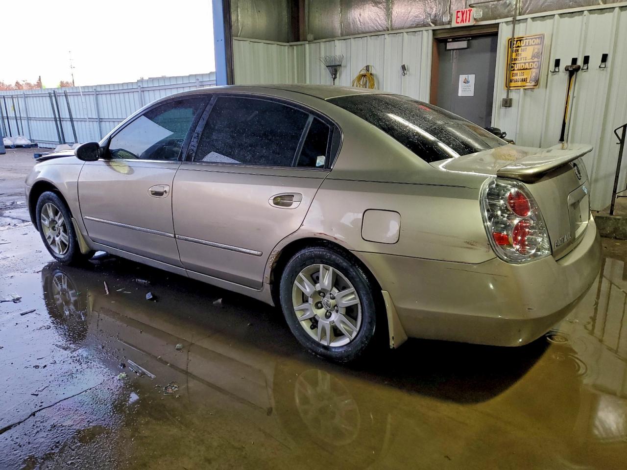 Nissan Altima S Image 10