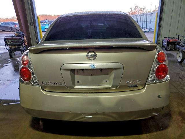 Nissan Altima S Image 4