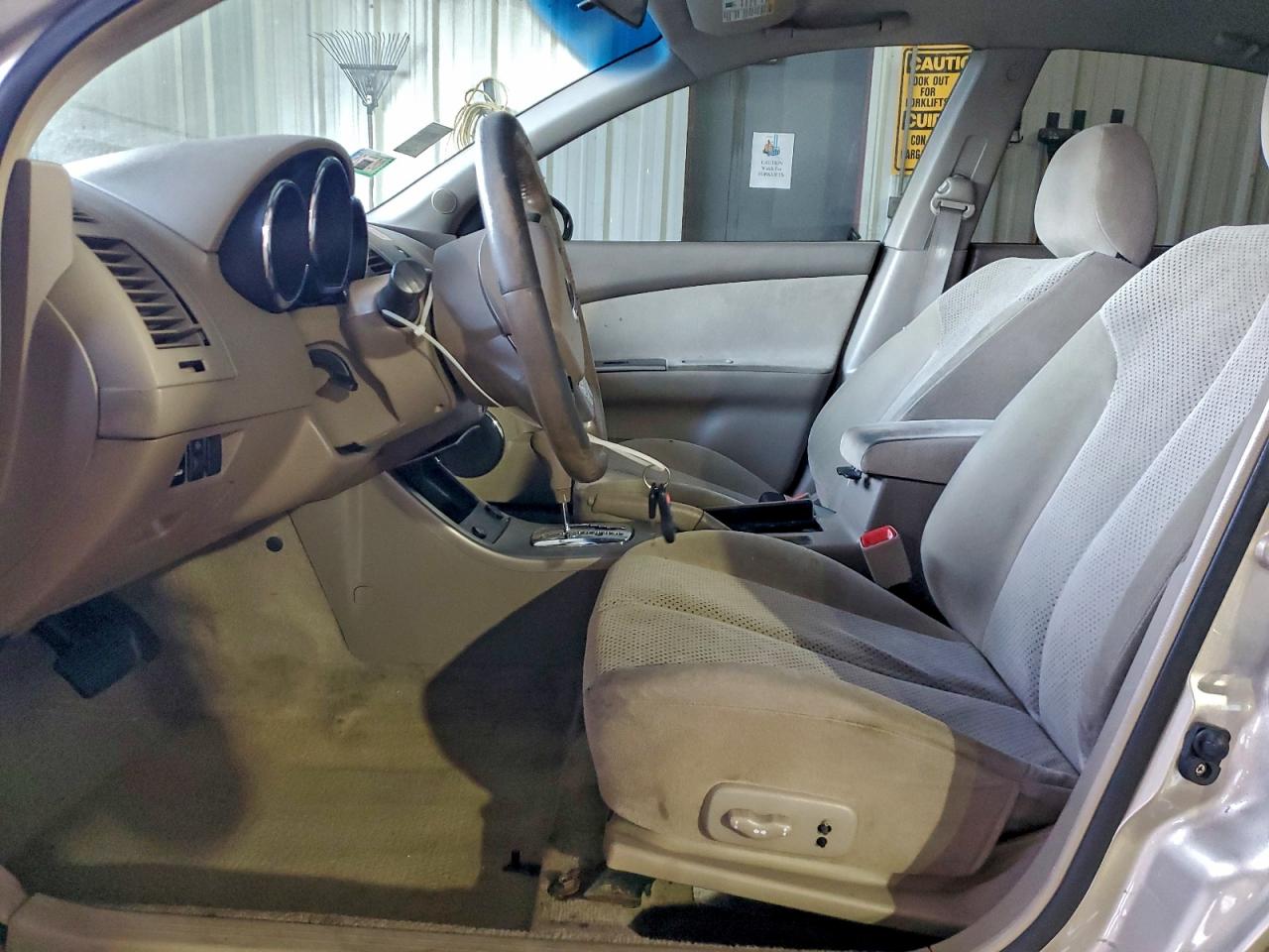 Nissan Altima S Image 3