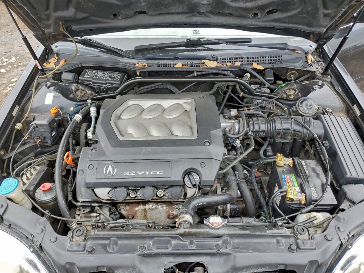 Acura TL Image 2