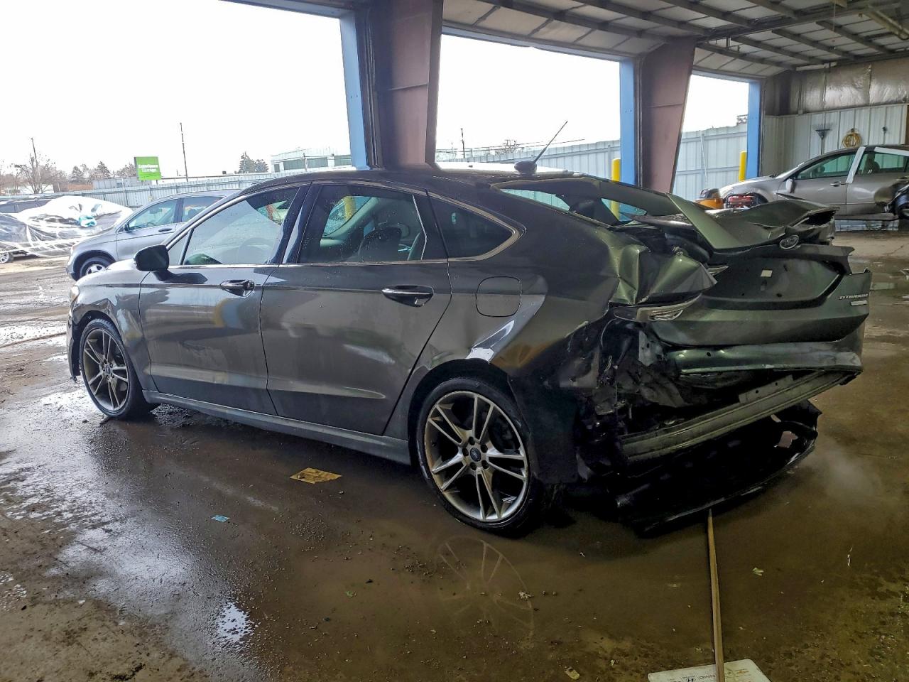 Ford Fusion Titanium Image 4