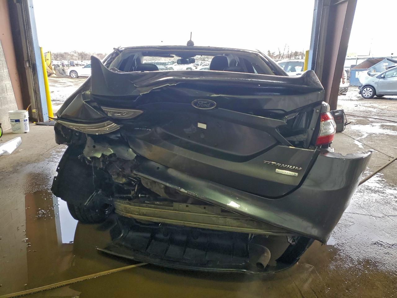 Ford Fusion Titanium Image 2