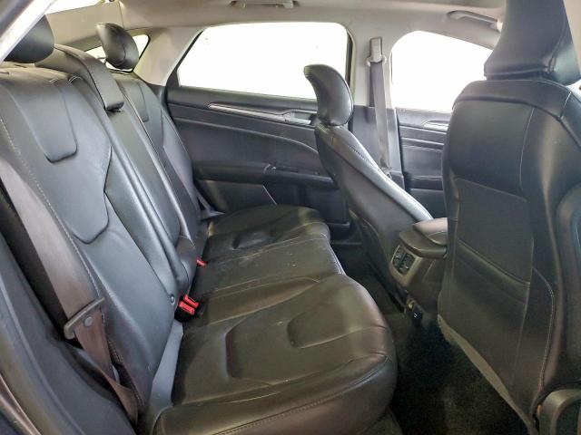 Ford Fusion Titanium Image 12