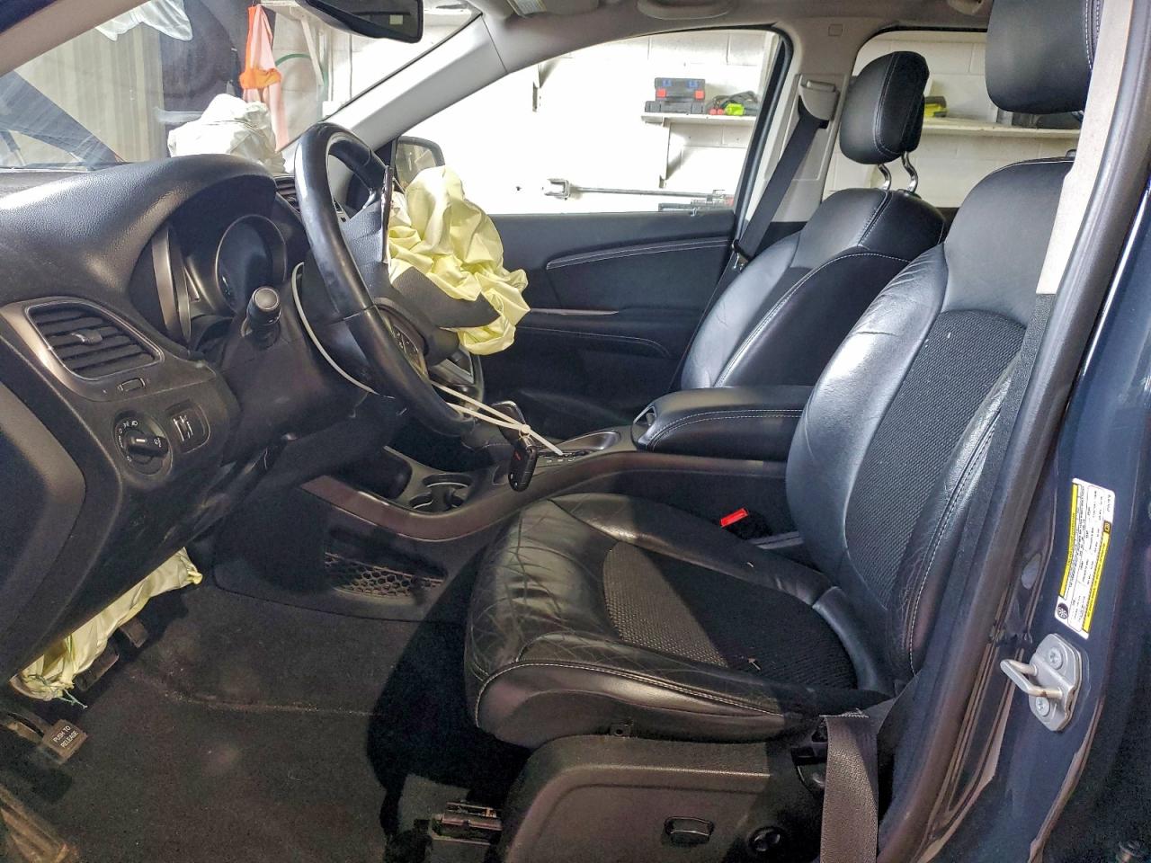 Dodge Journey Crossroad Image 3