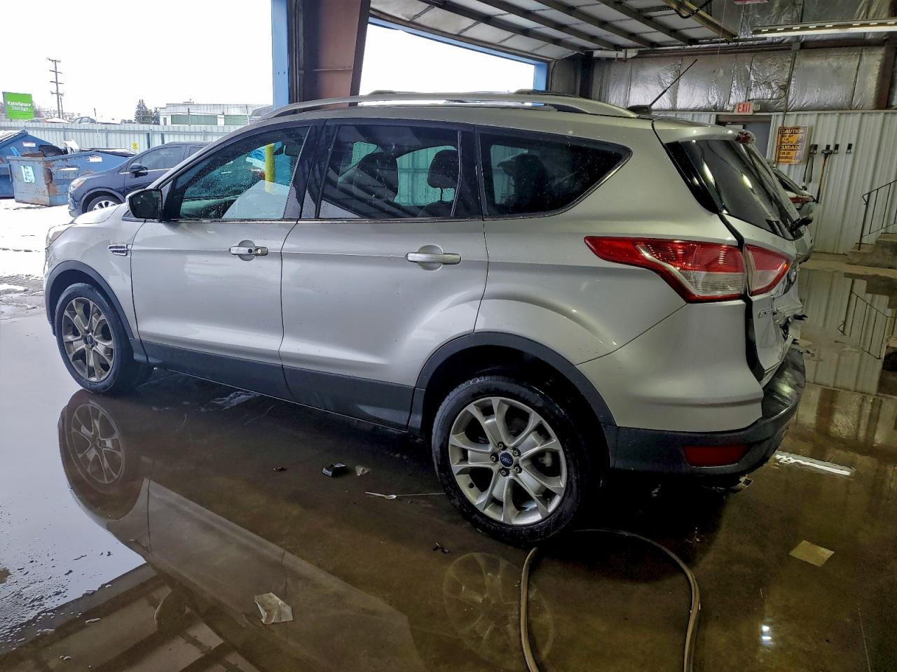 Ford Escape Titanium Image 11