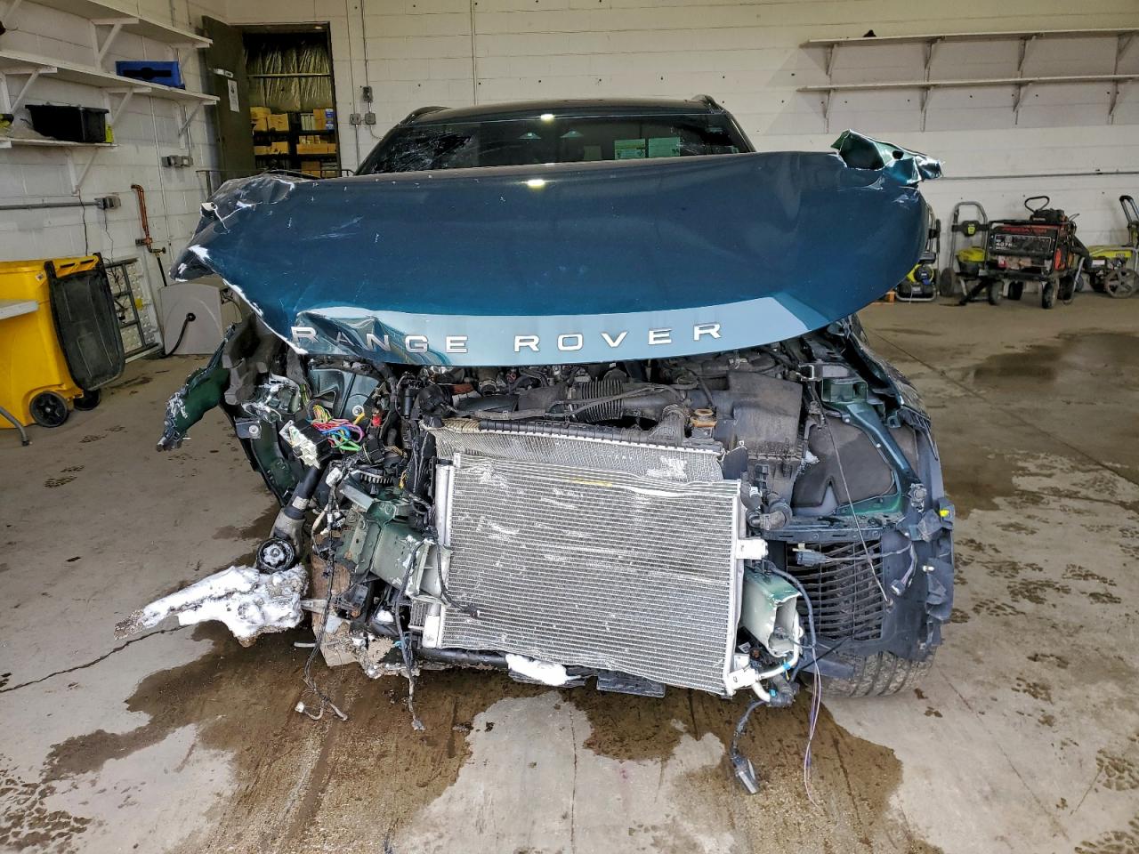 Land Rover Range Rover R-dynamic S Image 3