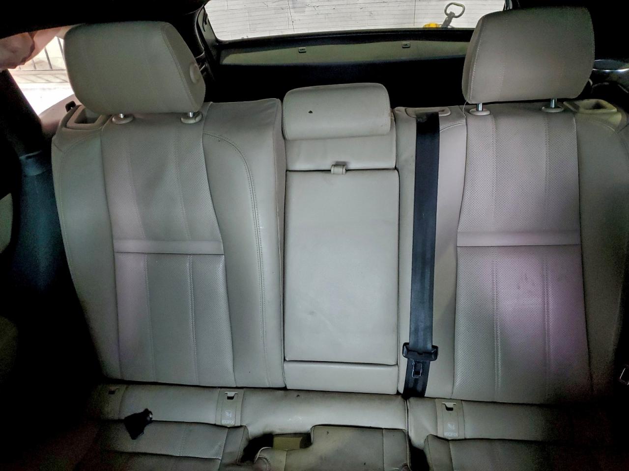 Land Rover Range Rover R-dynamic S Image 12