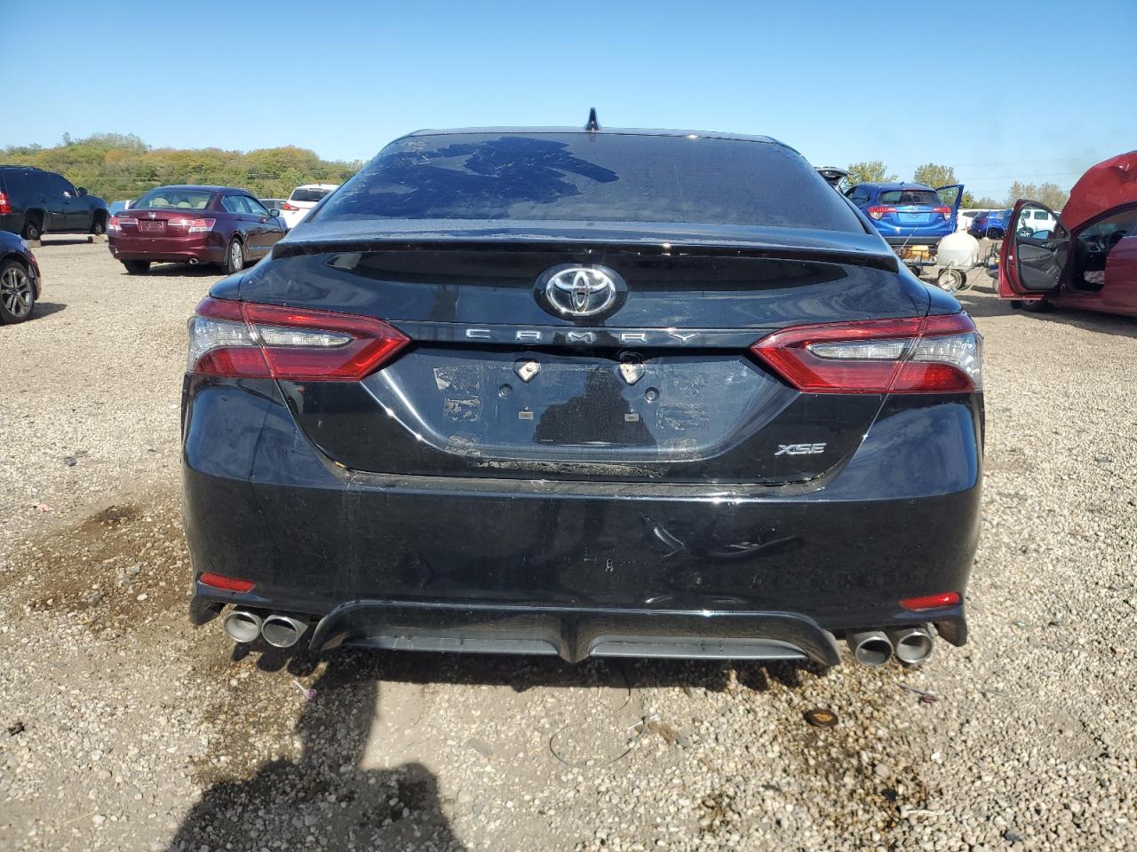 Toyota Camry Xse Image 7