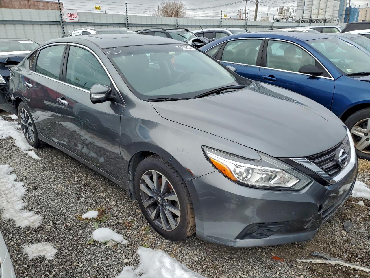 Nissan Altima 2.5 Image 9