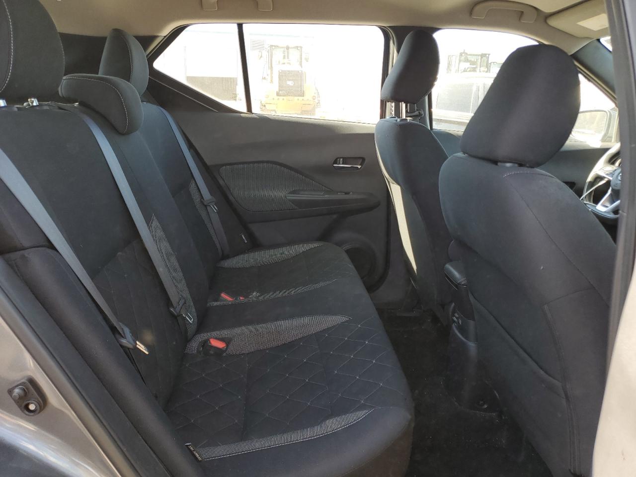 Nissan Kicks Sv Image 8