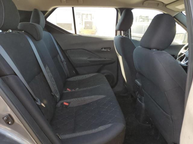 Nissan Kicks Sv Image 8