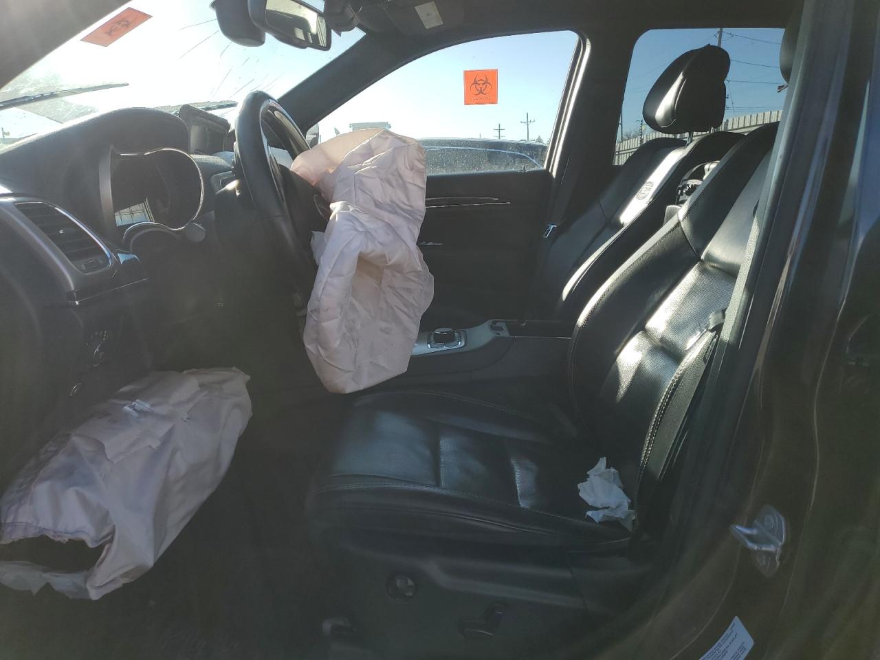 Jeep Grand Cherokee Overland Image 3