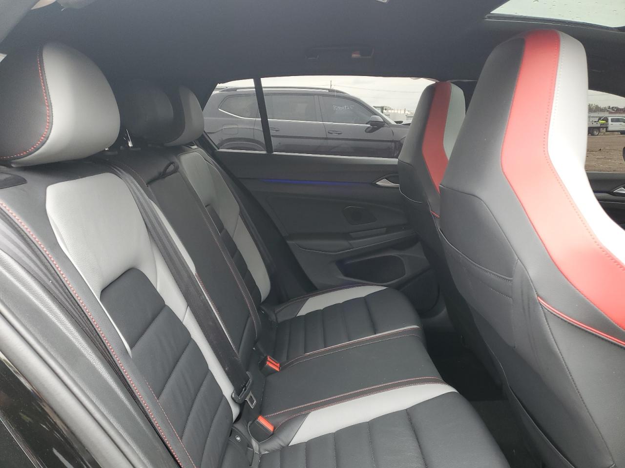 Volkswagen GTI Se Image 11