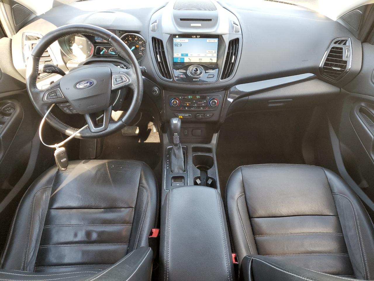 Ford Escape Titanium Image 13