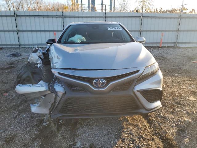 Toyota Camry Se Night Shade Image 10