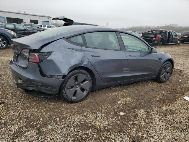 Tesla Model 3 Image 5