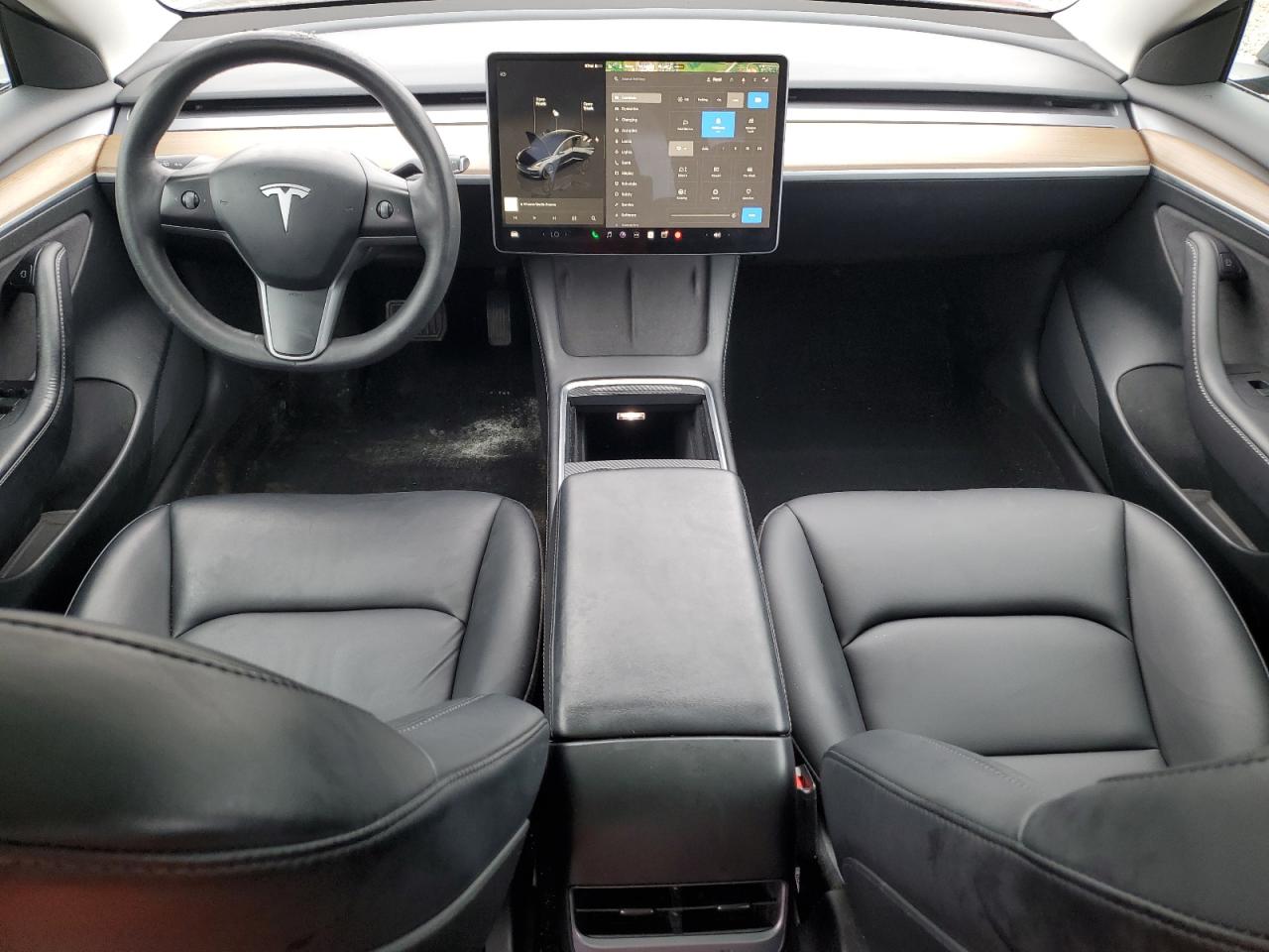 Tesla Model 3 Image 11