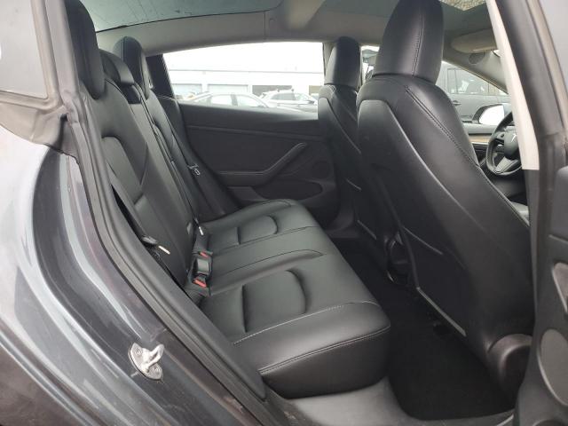 Tesla Model 3 Image 10