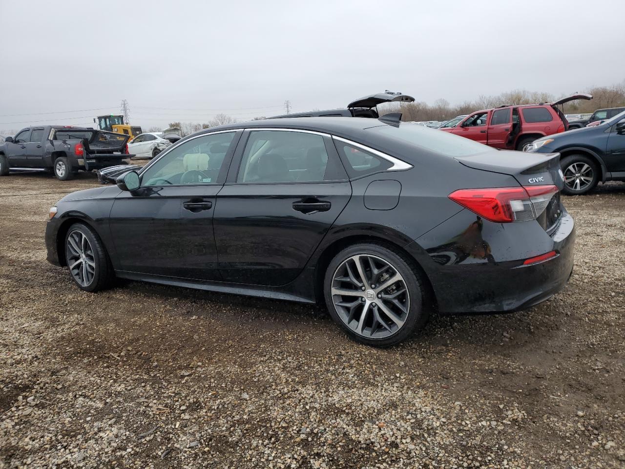 Honda Civic Touring Image 2